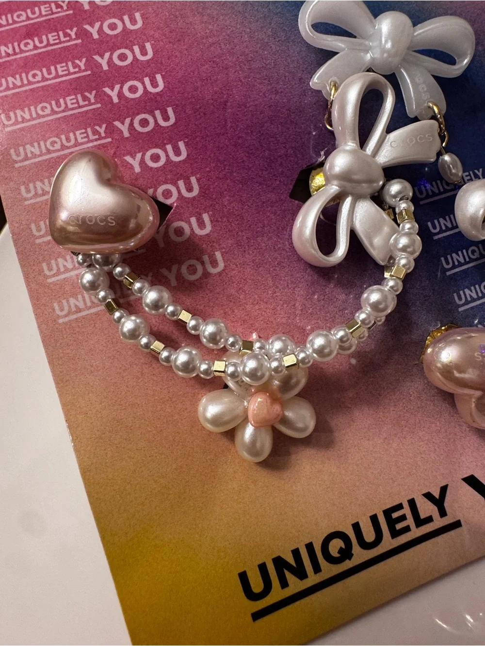 CROCS Pearl Pink Heart & Bow Charm Bracelet Jibbitz Set